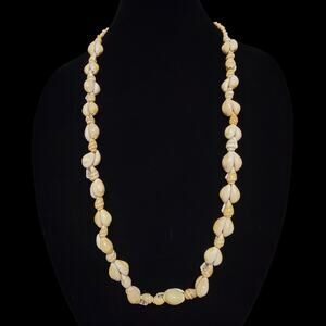 Shell Necklace Lei Beige Cream Hawaiian Hawaii Tropical Vacation‎ Gift Souvenir